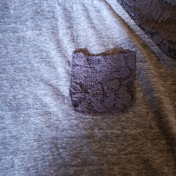 Shirt - Picture 3 of 4